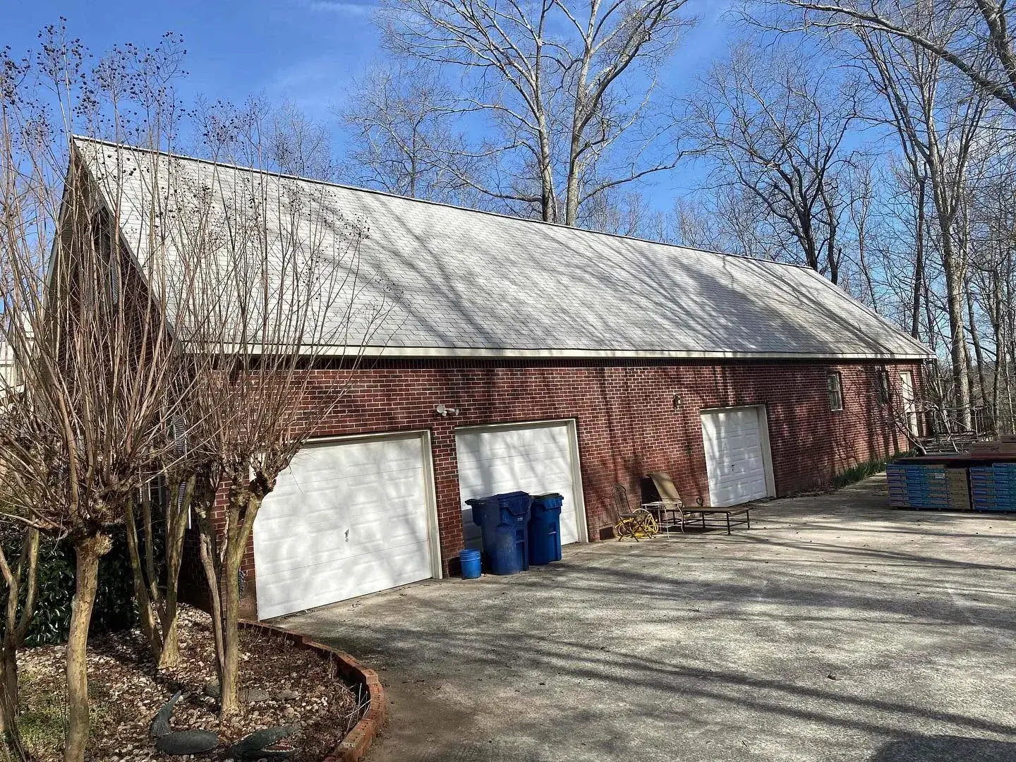 Professional roof repair work on an Orlando FL residential home
