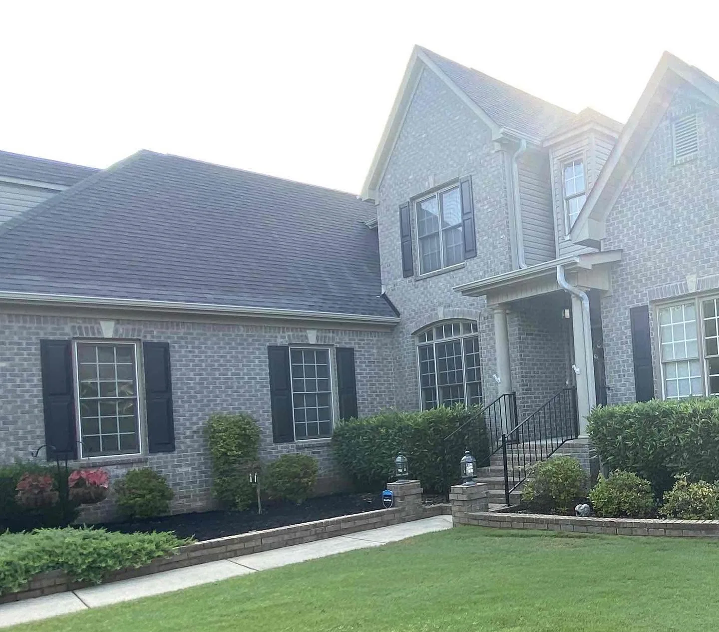 Asphalt shingle replacement and repair in Orlando